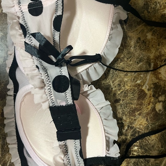 Bra - Picture 2 of 2